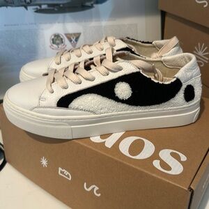 Soludos Yin Yang Platform Sneaker NIB 9
